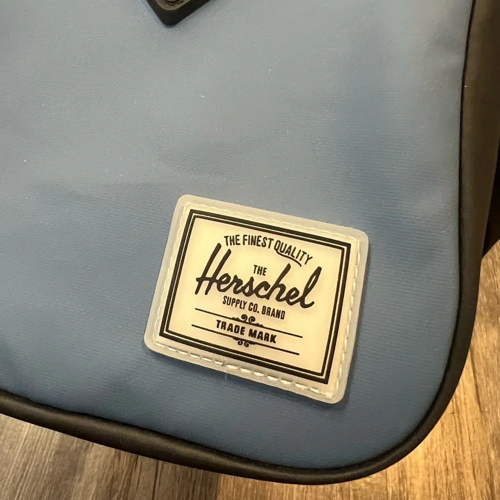 Herschel Supply Company UO Exclusive Heritage Blue Black Crossbody Bag, Like New